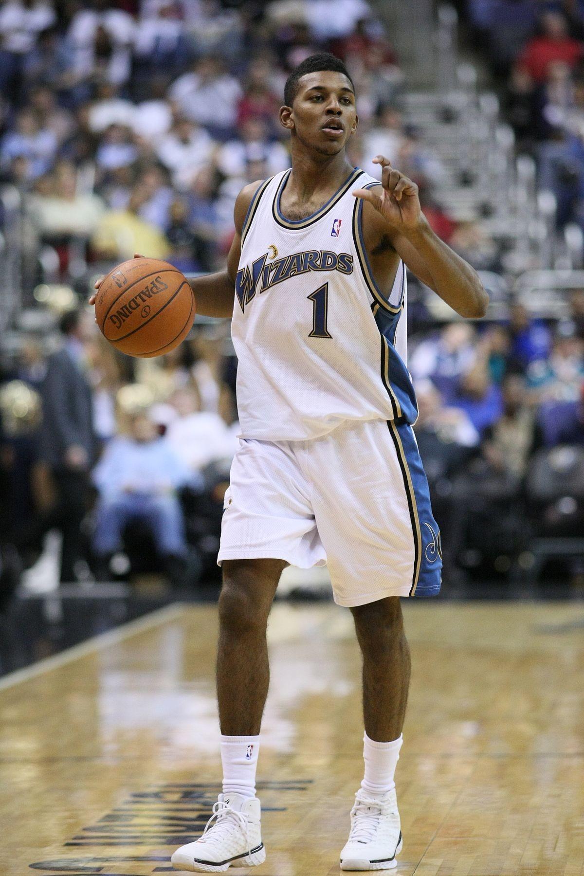 塔谈对阵巴黎：我们将面对顶级对手，迄今的表现让我们很强大（塔帅展望战巴黎：强敌在前，我们凭阶段性表现更有底气）