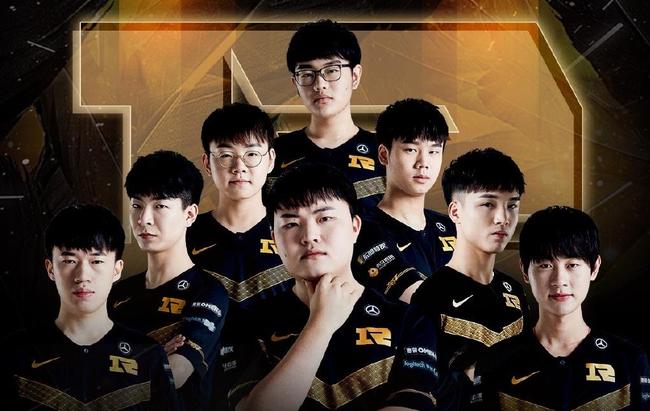 刻展示了进 刻展示了进